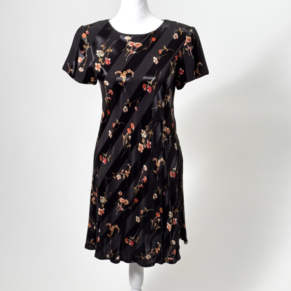 Vintage Liz Claiborne Floral & Black Stripe Shift Dress Size 4P - Timeless 🌸🖤✨